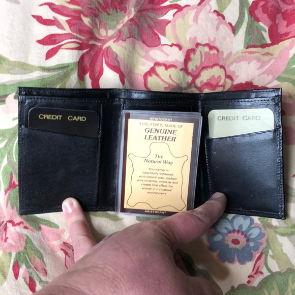 aristocrat Bags Vintage Aristocrat Mens Wallet Trifold Black